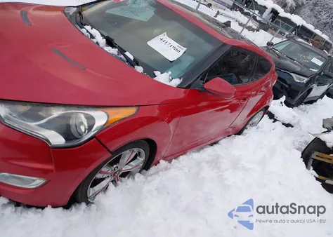 2012 Hyundai Veloster Base W/Red/Black z USA, uszkodzony, nr VIN KMHTC6AD3CU064972